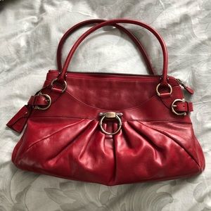 AUTHENTIC FERRAGAMO HANDBAG GENTLY USED